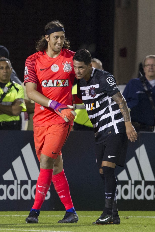 Cássio e Giovanni Augusto na final da Flórida Cup contra o São Paulo