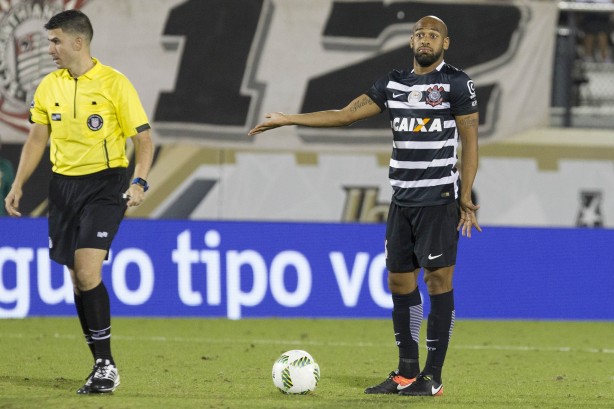 Fellipe Bastos em cobrança de pênalti contra o São Paulo pela final da Flórida Cup 2017