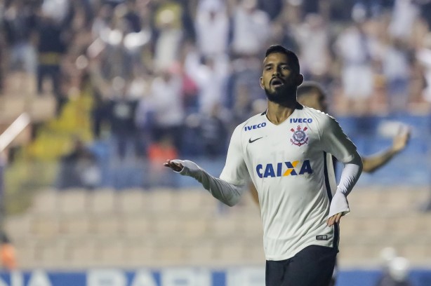 Marquinhos comemora gol pela semifinal da Copa São Paulo de futebol Jr contra a Juventus