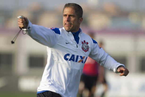 Sylvinho é funcionário da Inter de Milão (ITA)