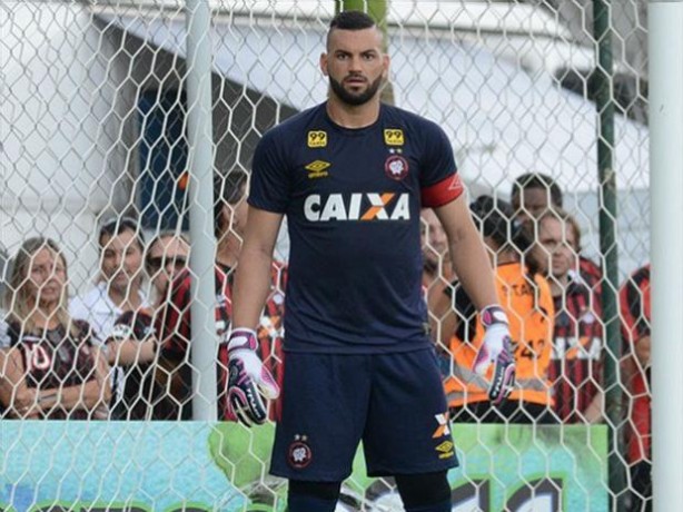 Weverton jamais estreou pelo Corinthians