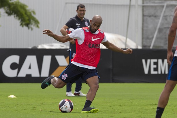 Fellipe Bastos treinando finalização no CT Joaquim Grava após a Flórida Cup 2017