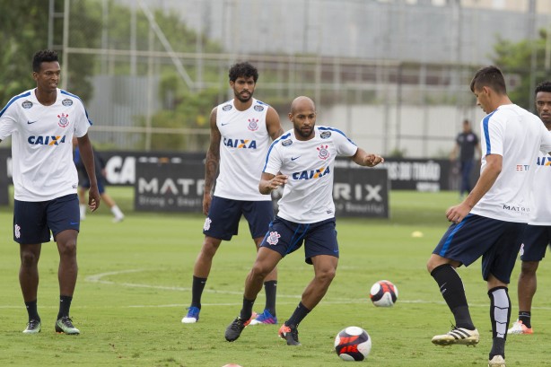 As baixas se dividem em jogadores lesionados e convocados à Seleção