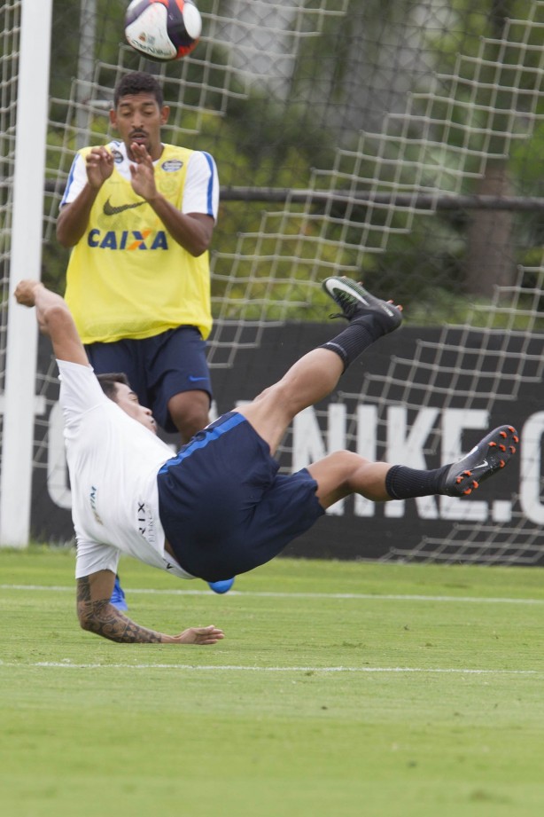 Foram realizaram dois coletivos com campo reduzido 