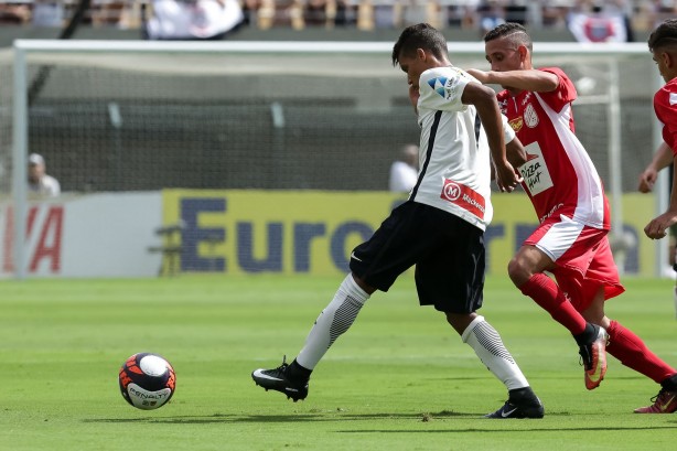 Pedrinho em ação pela final da Copa São Paulo de futebol Jr