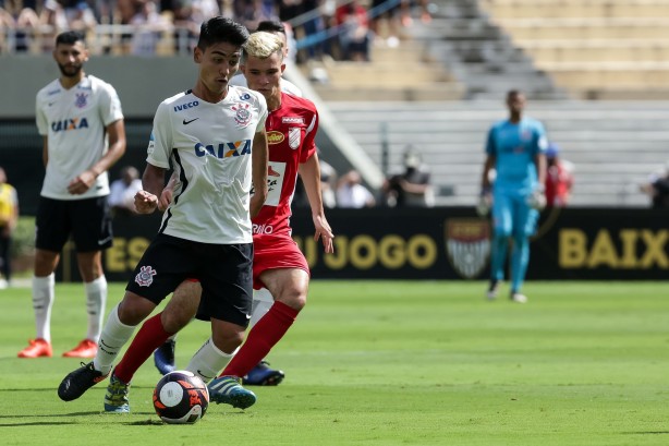 Jogadores comemoram o título da Copa São Paulo de futebol Jr