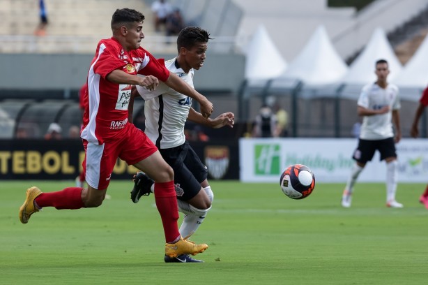 Pedrinho em ação pela final da Copa São Paulo de futebol Jr