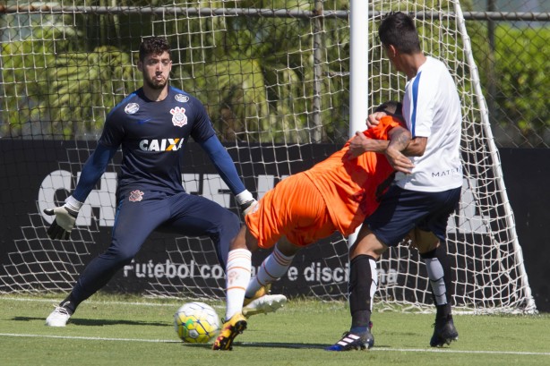 Caique França defendeu o Timão no jogo-treino