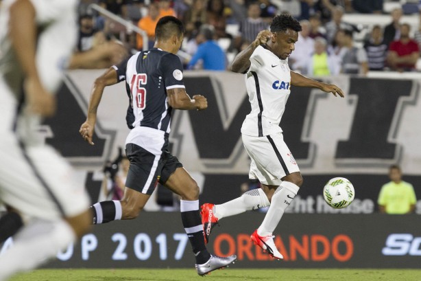 Paulo Roberto estreou na goleada por 4 a 1 sobre o Vasco, pela Florida Cup