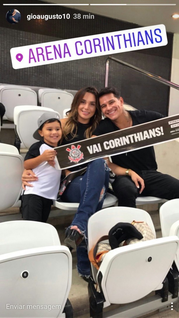 Giovanni Augusto trouxe a família para a Arena