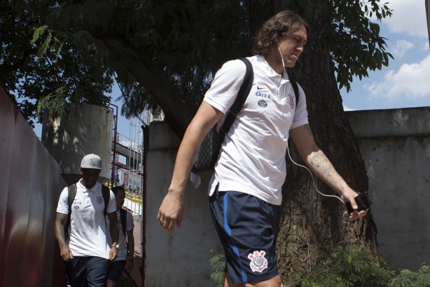 Cássio chegando ao estádio José Liberatti para partida contra o Audax