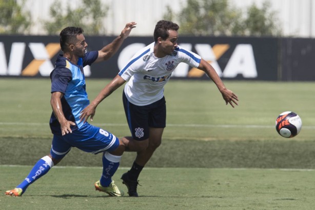 Jadson foi titular no jogo treino contra o Água Santa