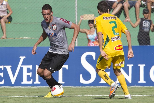 Renato estreou pelo Timão diante do Mirassol