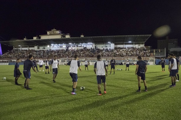 Treinamento antes do duelo contra o Brusque, pela Copa do Brasil