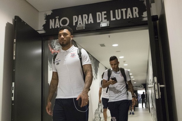 Kazim chegando na Arena para jogo contra o Santos
