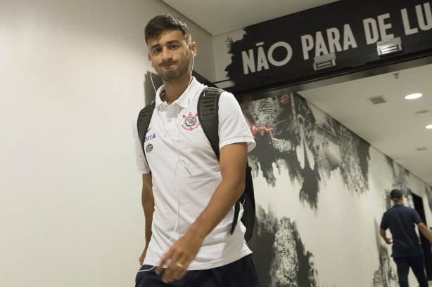 Camacho chegando na Arena para partida contra o Santos, pelo Paulistão