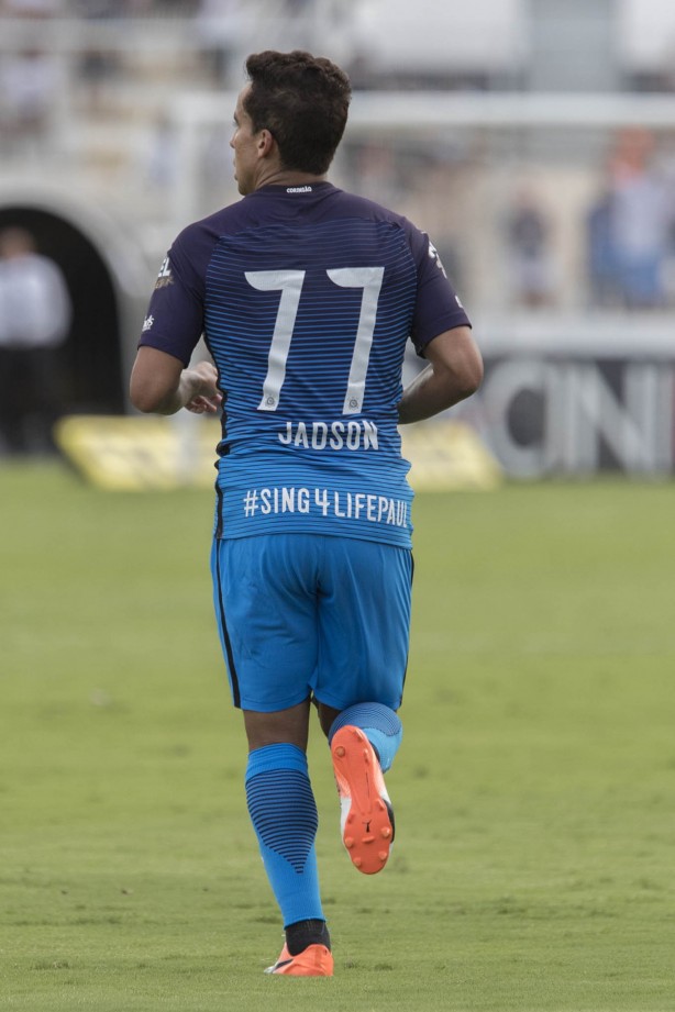 Jadson durante jogo contra a Ponte Preta, pelo Campeonato Paulista