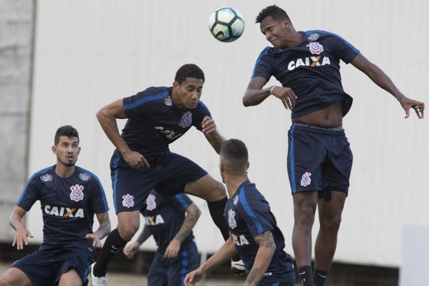 Corinthians e Luverdense se enfrentam às 19h30, na Arena
