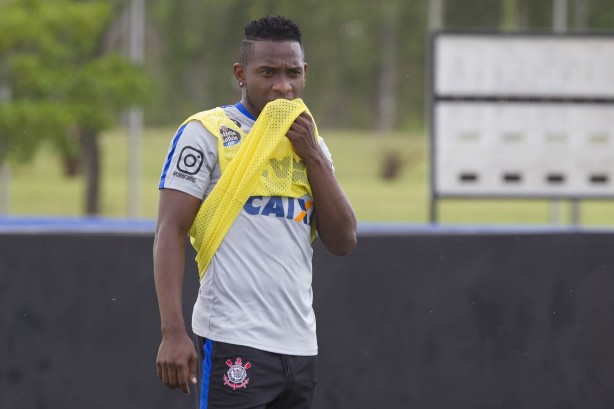 Willians foi afastado por discusso com torcedor