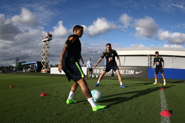 Palmeirense Dudu conheceu instalaes da equipe profissional do Corinthians