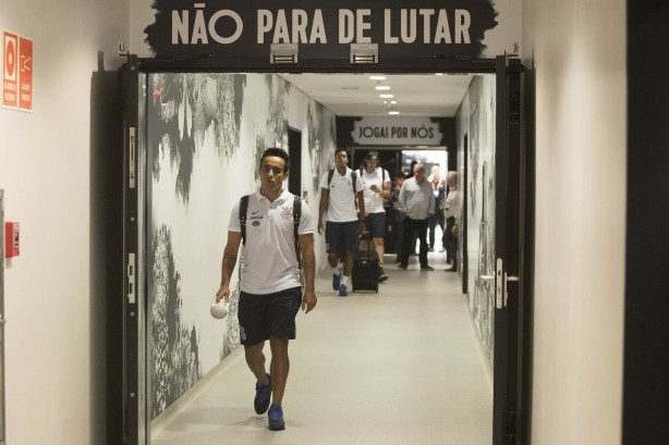 Jadson chegando à Arena para enfrentar a La U, pela Sul-Americana