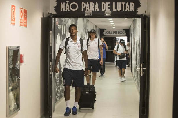 Jô chegando à Arena para enfrentar a La U, pela Sul-Americana