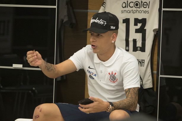 Arana no vestiário da Arena antes do jogo contra a La U, pela Sul-Americana