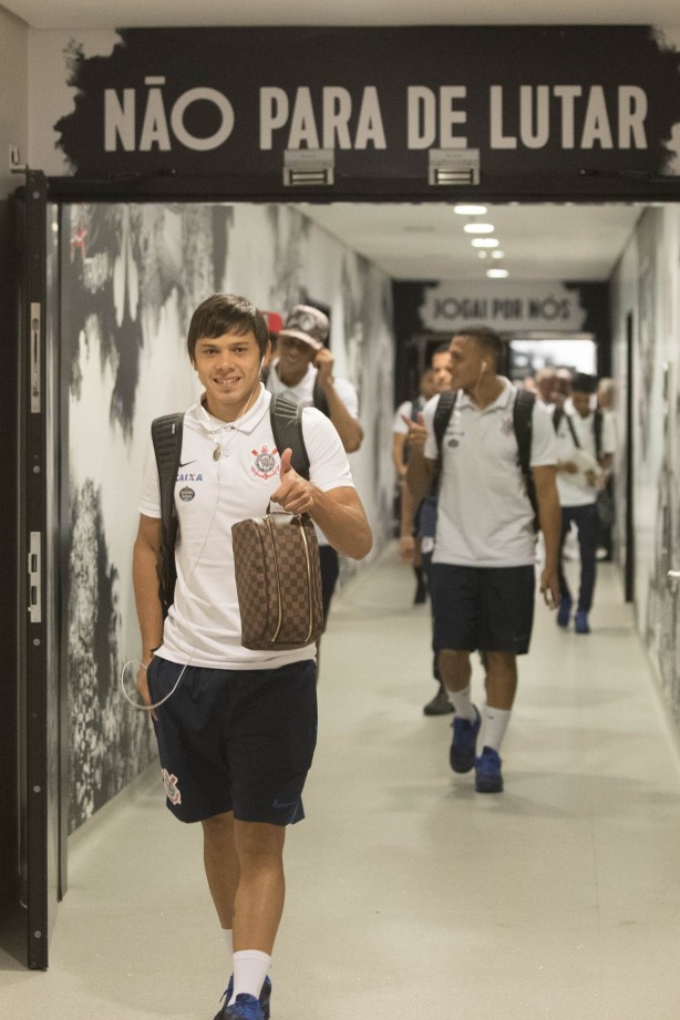 Romero chegando à Arena para enfrentar a La U, pela Sul-Americana