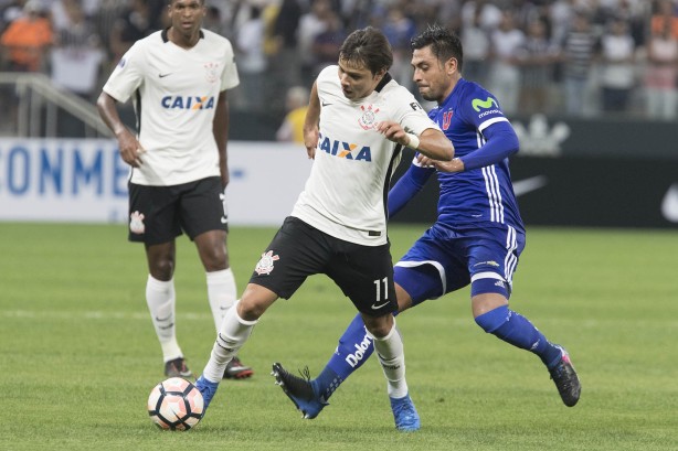 Romero deixa marcador para trás diante do Universidad Católica do Chile na Copa Sul-Americana