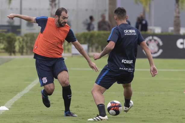 Danilo foi curinga em atividade: pertencia à equipe que tivesse a posse da bola