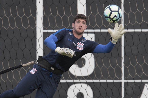 Caíque durante reapresentação do Corinthians