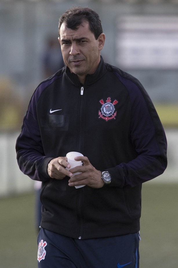 Fábio Carille comanda o último treino antes da decisão contra o Internacional