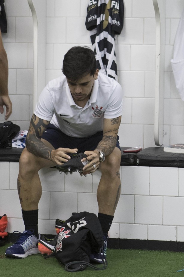 Fagner se preparando para encarar o São Paulo, pelo Paulistão