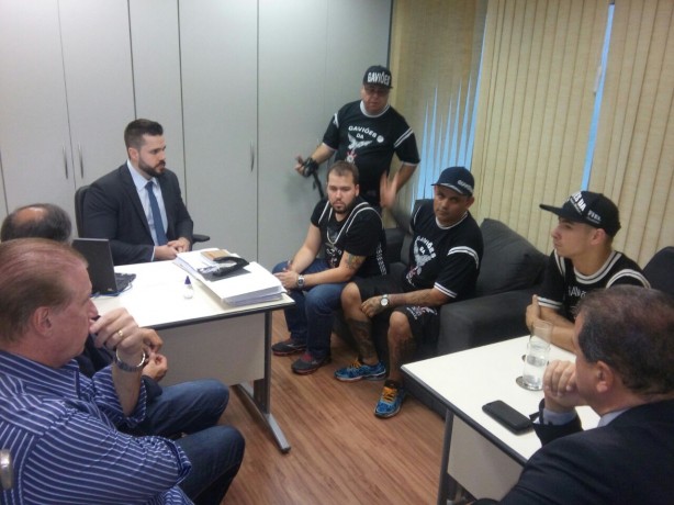 Reunião de membros da Gaviões na Assembléia