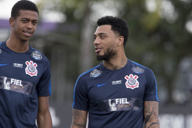 O atacante Kazim também foi a campo nesta sexta-feira
