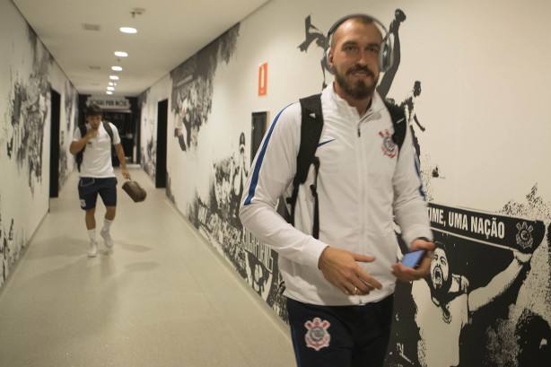 Walter chegando à Arena para enfrentar o Internacional, pela Copa do Brasil