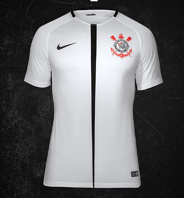 Corinthians divulgou os novos uniformes neste domingo