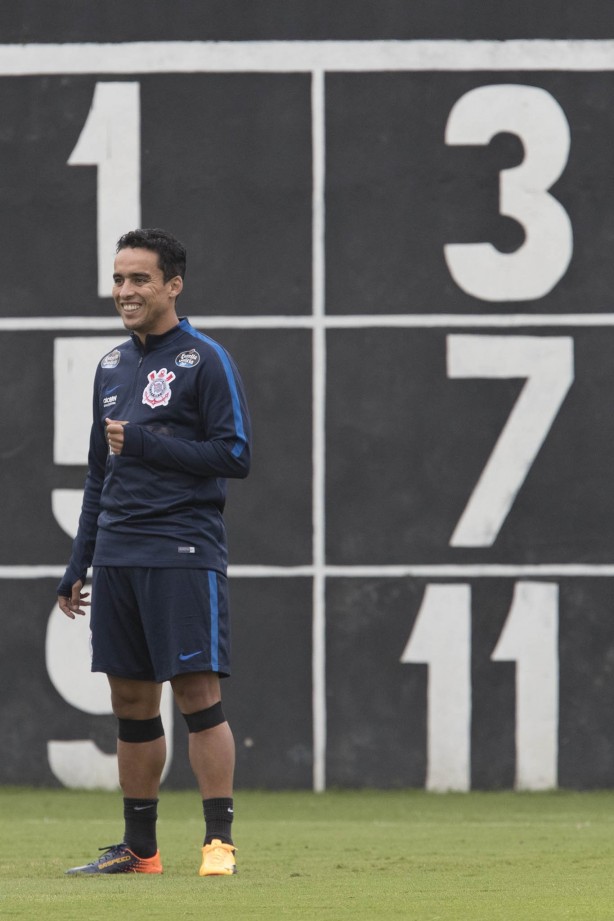 Jadson voltou a treinar de olho na final contra a Ponte Preta