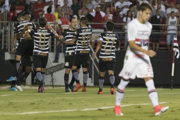 Corinthians vence na ida, pela semifinal, no Morumbi