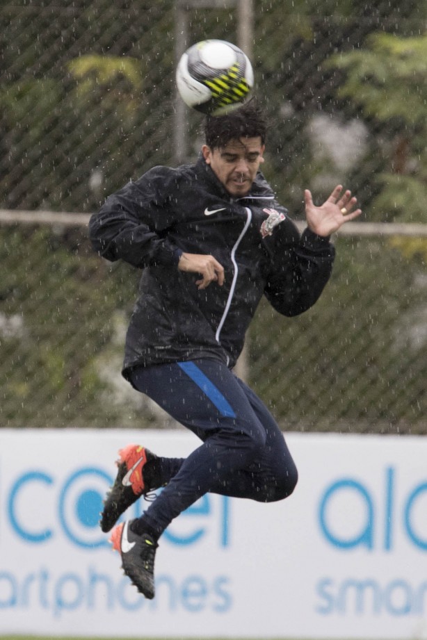 Participando do treino, o lateral Fagner foi liberado para a disputa da final mais cedo