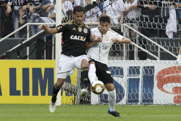 Camacho atuou no lugar do suspenso Rodriguinho