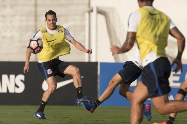 Rodriguinho refora Timo diante da Universidad de Chile