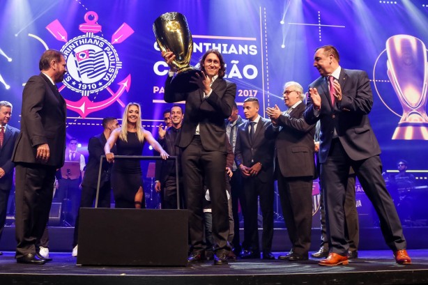 Càssio levantou a taça mais uma vez na premiação