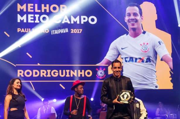 Rodriguinho foi o melhor meia do Paulistão 2017