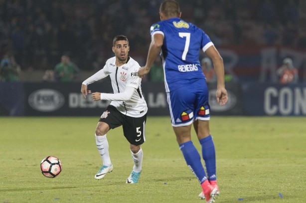 Gabriel, que ficou fora da final de domingo, voltou a atuar contra a La U, em Santiago