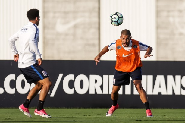 Clayton vem sendo opção no segundo tempo durante os jogos do Timão