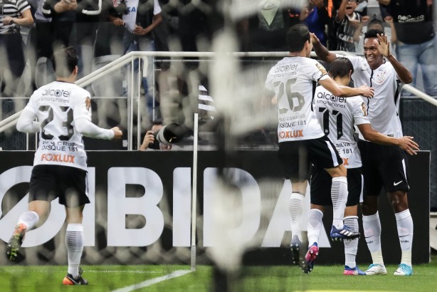 O atacante deixou o Timão na vantagem no resultado parcial