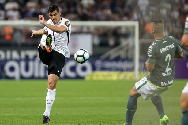 Pela primeira rodada do Brasileiro, o Corinthians entrou em campo neste sbado