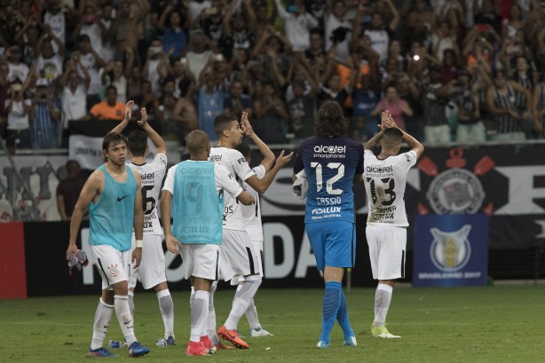 Jogadores agradecem a torcida que foi à Fonte Nova acompanhar a partida contra o Vitória