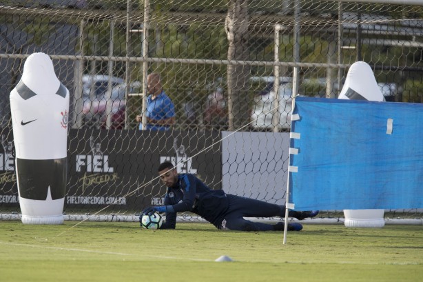 A atividade foi comandada pelo preparador de goleiro Mauri Lima